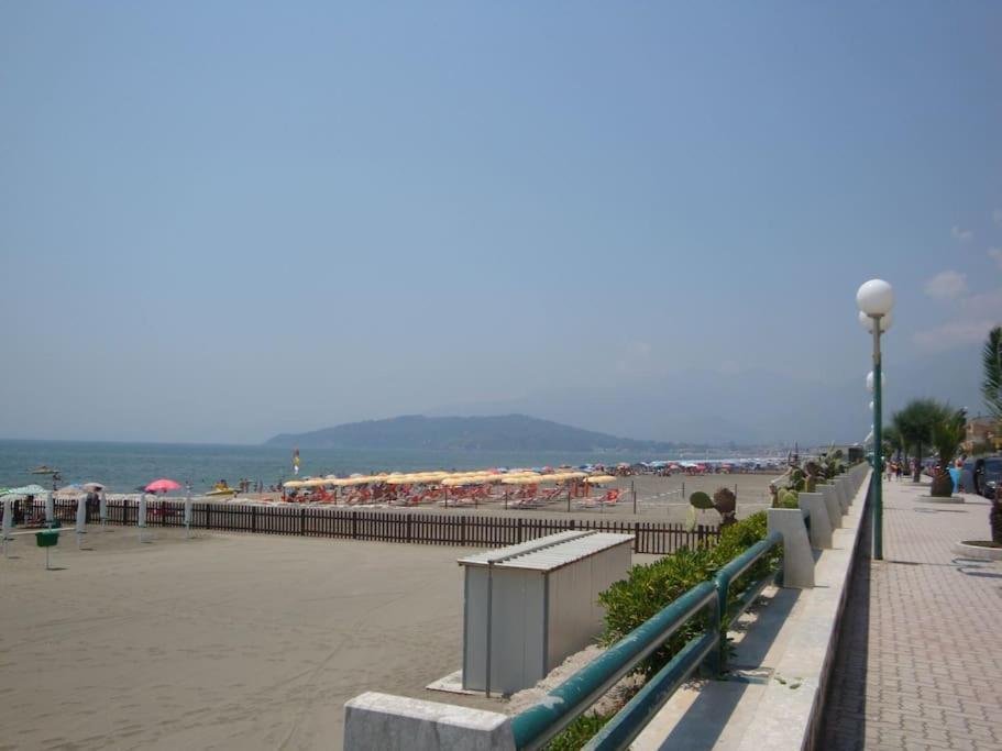 Girasole A Due Passi Dal Mare Apartman Minturno Kültér fotó
