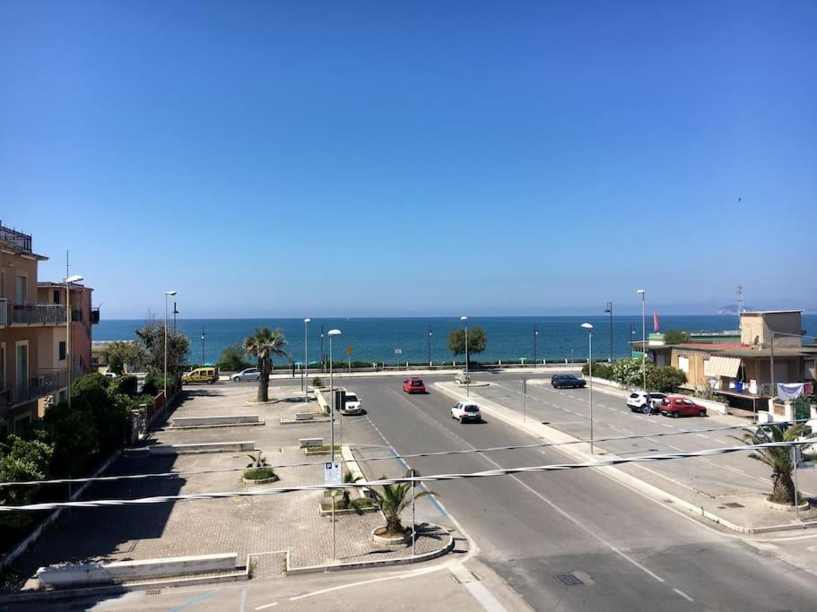 Girasole A Due Passi Dal Mare Apartman Minturno Kültér fotó