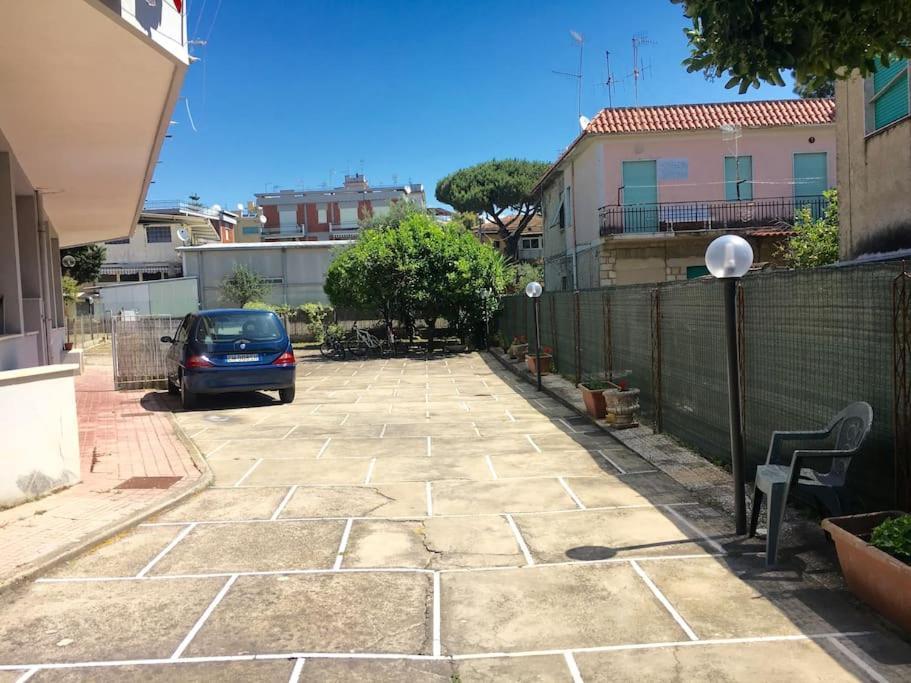 Girasole A Due Passi Dal Mare Apartman Minturno Kültér fotó